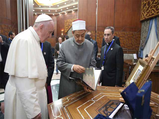 Papa-Fatikan-Egypt12