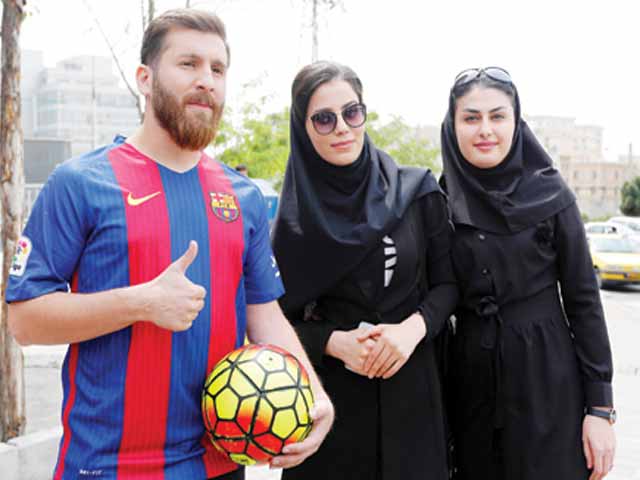 Messi-Tehran4