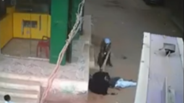 Vatter-Tot-Sohn-In-Eg