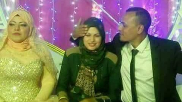 Eg-Frau-Hilft-Ihre-MannZuHeiraten