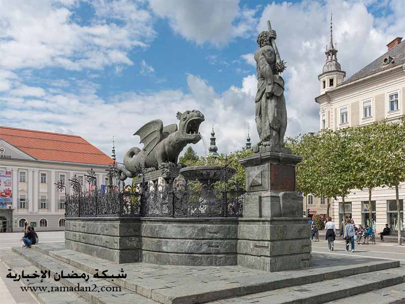 Klagenfurt_Lindwurmbrunnen