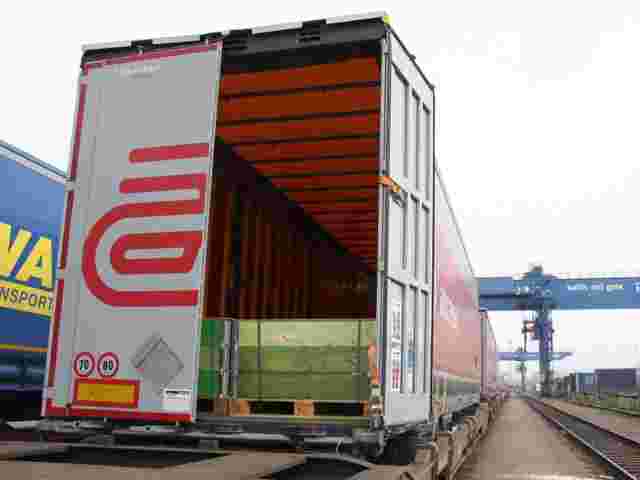 Flüchtlinge-Ausweise