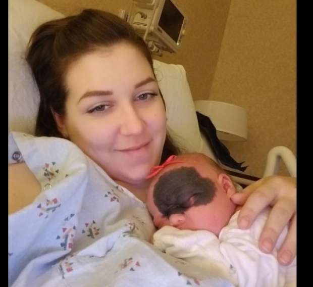 Kind-Gebouren-mit Pathmann