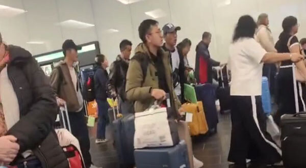 عاصفة في السماء: رغم حرب إيران وارتفاع الأسعار النمساويون يرفضون إلغاء أحلام السفر